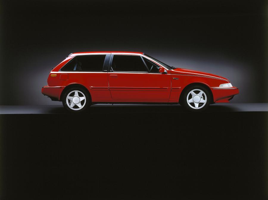  Volvo 480 ES 1995 года  (фото 4 из 4)
